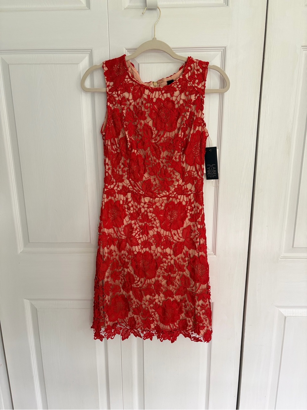 NWT label by five twelve Red Floral Lace Sleeveless Sheath Dress sz 2 - Picture 2 of 8
